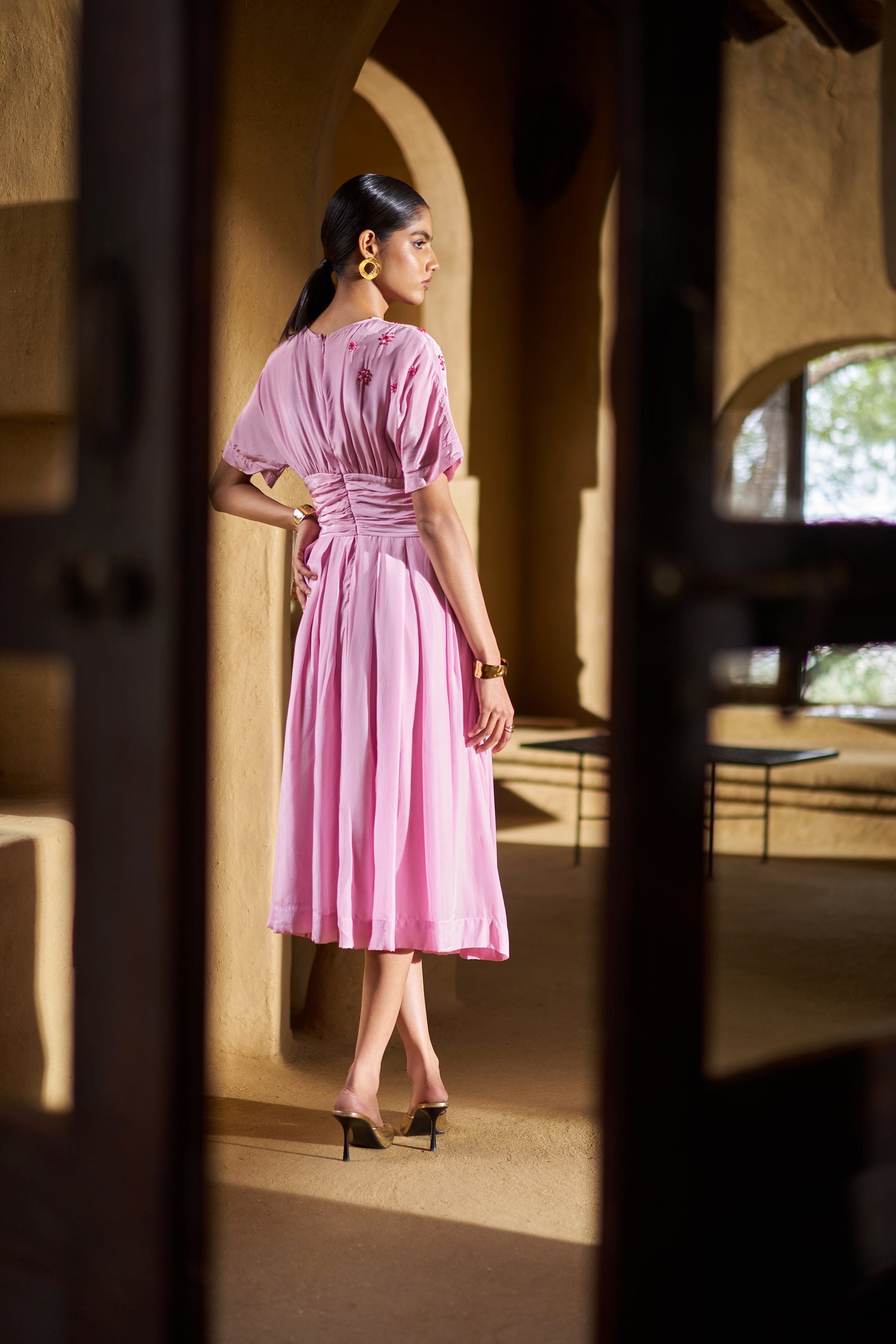 EESH CLASSIC PLEATED DRESS