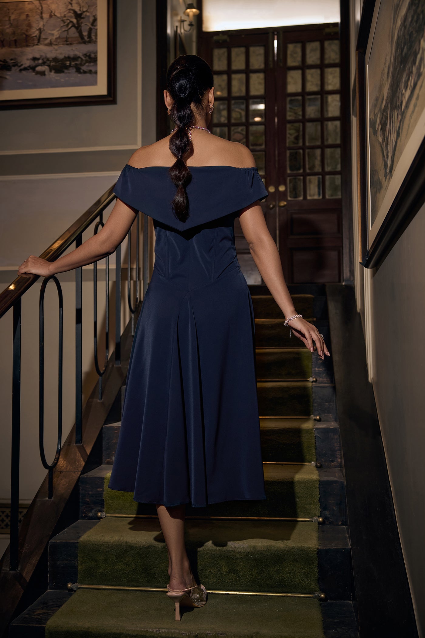 AIRA OFF-SHOULDER DRESS